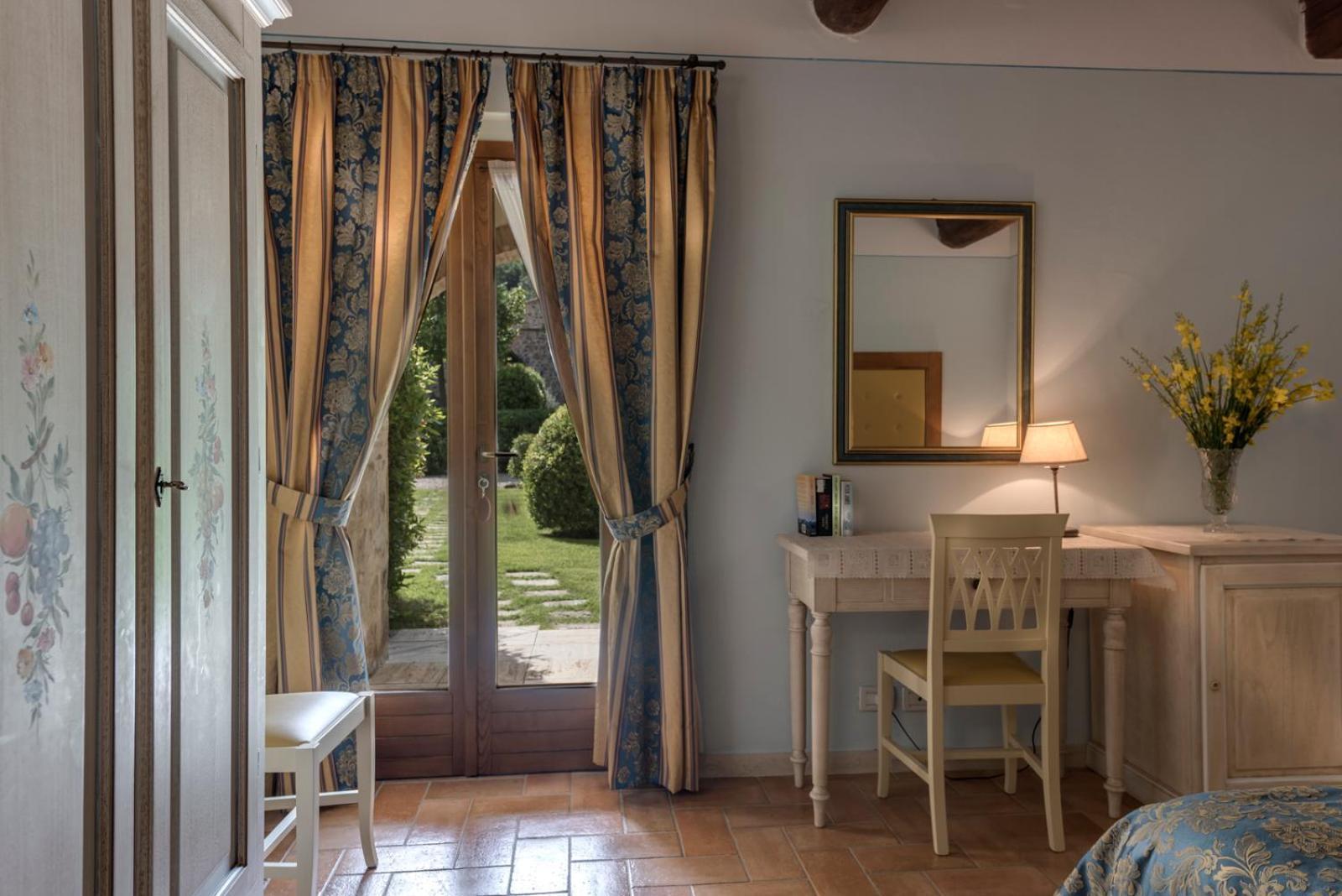 Antica Fonte Resort Casole d'Elsa Exterior photo
